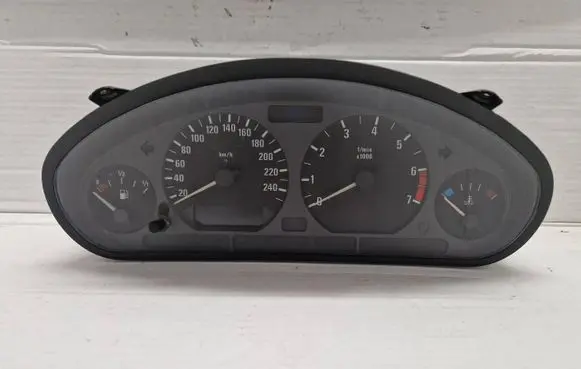 BMW 3 E36 Speedometer (instrument cluster) 110008645