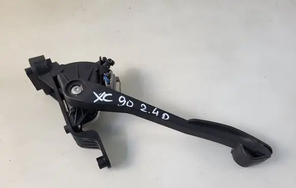 Volvo XC90 Accelerator throttle pedal 30683520