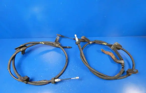 Hyundai i30 Handbrake/parking brake wiring cable 
