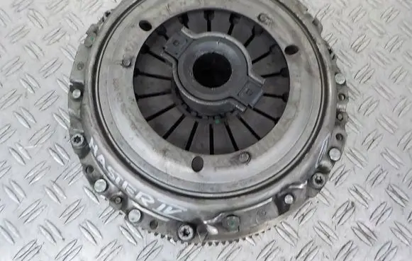 Renault Master III Clutch set kit 8200942960