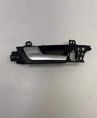 Audi A3 S3 A3 Sportback 8P Front door interior handle 8P4837019