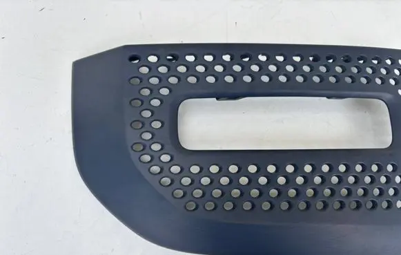 Land Rover Defender Front bumper lower grill L8B215B216A