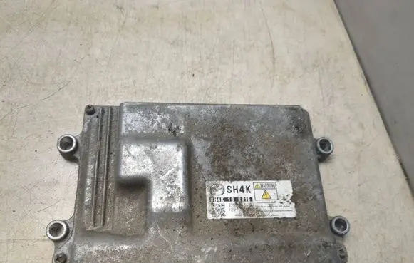 Mazda 6 Engine control unit/module 2757005677 SH4K18881E