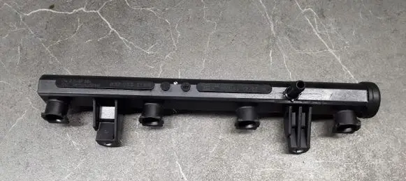 Skoda Fabia Mk1 (6Y) Fuel main line pipe 032133319al
