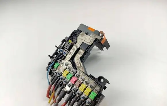 Citroen DS5 Positive wiring loom 9665878380