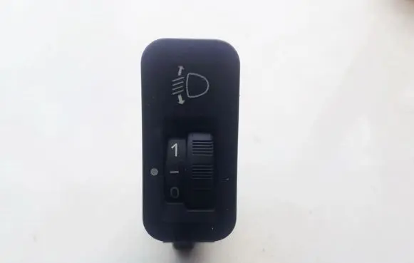 Peugeot 206 Headlight level height control switch 31925699