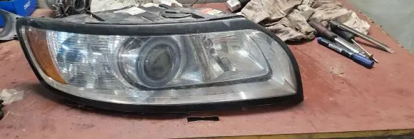 Volvo V50 Headlight/headlamp 31265699