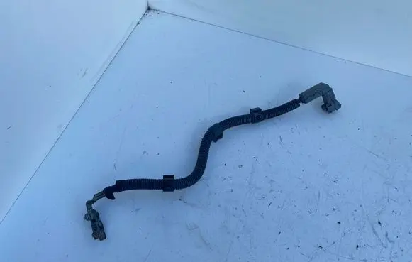 Toyota Avensis T250 Positive cable (battery) 8282320090