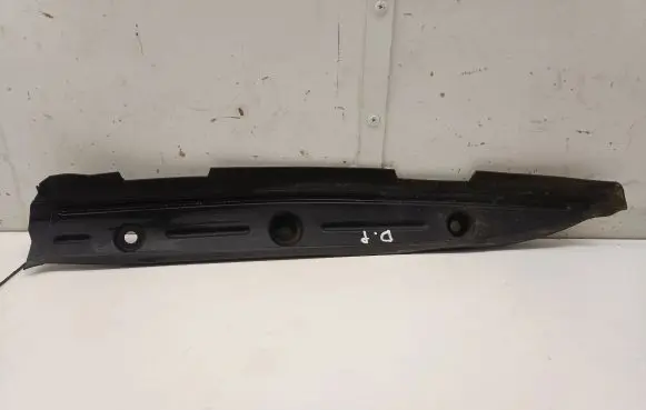 Audi TT TTS RS Mk3 8S Fender end trim 8S0821112