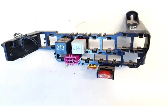 Audi A4 S4 B5 8D Fuse box set 8d1937545