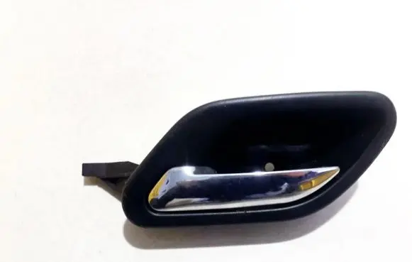 BMW 5 E39 Rear door interior handle 8226049