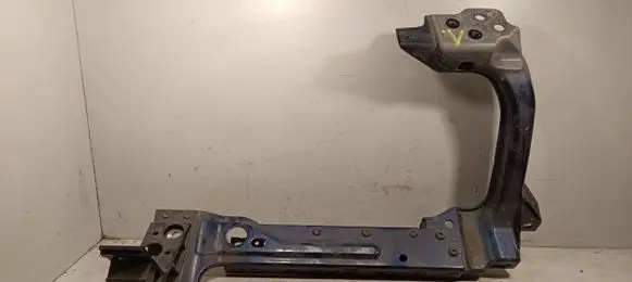 Headlight/headlamp mounting bracket