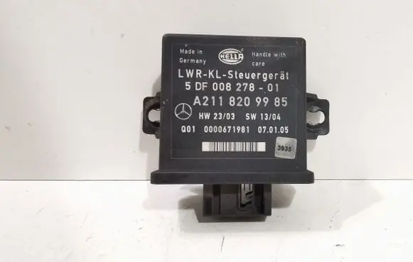 Mercedes-Benz E W211 Light module LCM A2118209985