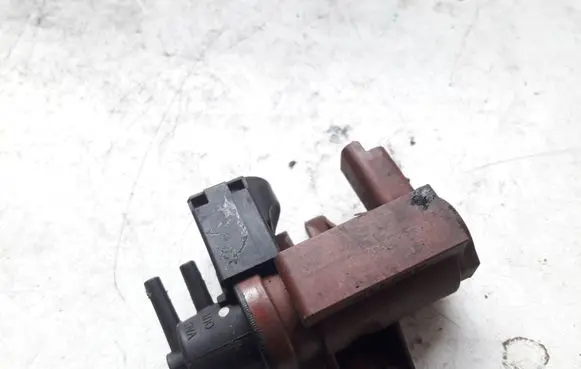 Opel Zafira A Vacuum valve 70177100