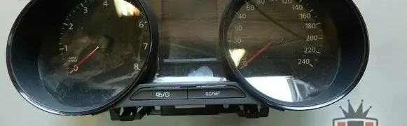 Volkswagen Polo V 6R Speedometer (instrument cluster) 6C0920730F