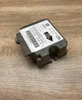 Opel Vectra B Airbag control unit/module 90569350 5WK4188