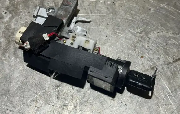 Nissan Murano Z50 Ignition lock 28590C9902