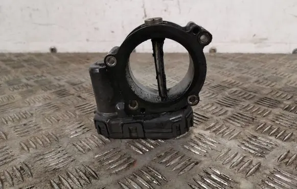 Infiniti Q50 Throttle valve A6510900470