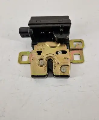 Mini One - Cooper R50 - 53 Tailgate/trunk/boot lock/catch/latch 37112349