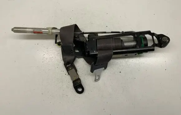 Volvo V70 Front seatbelt 8626240