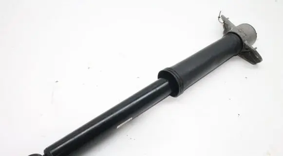 Volvo XC40 Rear shock absorber/damper 32221541