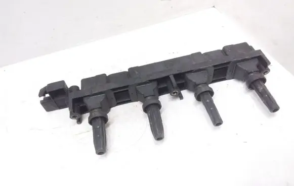 Peugeot 807 High voltage ignition coil 9645333180