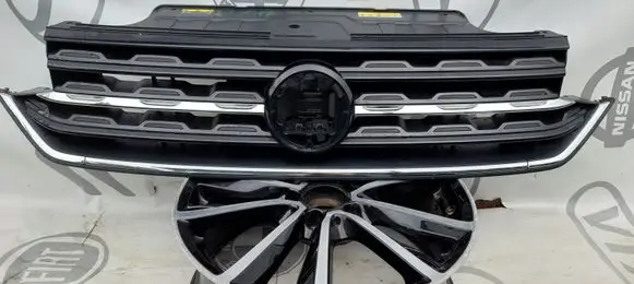 Volkswagen T-Cross Front bumper upper radiator grill