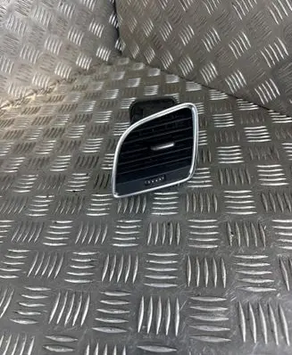 Audi Q3 8U Dashboard side air vent grill/cover trim 8U1820901C