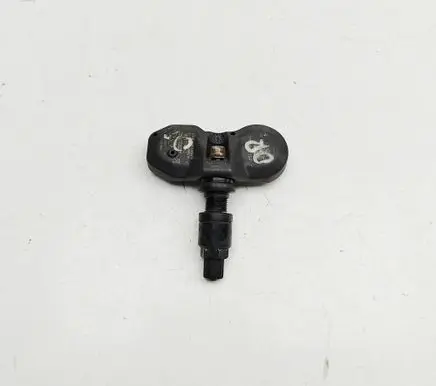 Audi Q7 4M Tire pressure sensor 7PP907275F