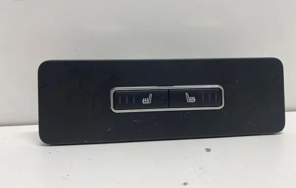 Jaguar F-Pace Seat heating switch GX7314D694AB