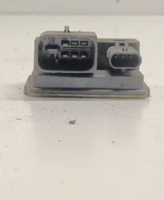 BMW 5 F10 F11 Glow plug pre-heat relay 851947101
