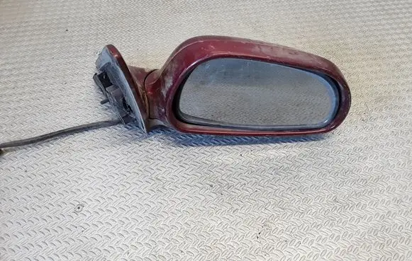 Mazda 626 Front door electric wing mirror E13010519