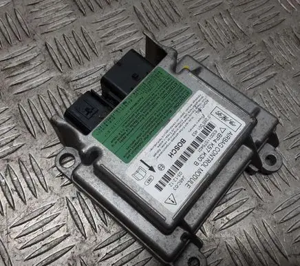 Mazda 3 I Airbag control unit/module 0285001453 BP4K57K30B 630011075401