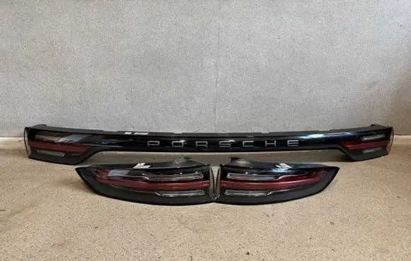 Porsche Cayenne (9Y0 9Y3) Rear/tail lights set 9Y0945081AM 9Y0945096M 9Y0945095M