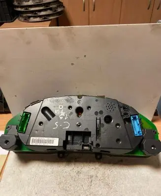 Audi A6 S6 C5 4B Speedometer (instrument cluster) 4B0919860E 110008888001