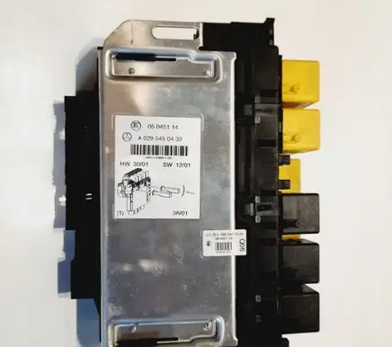 Mercedes-Benz S W220 SAM control unit A0295450432W220
