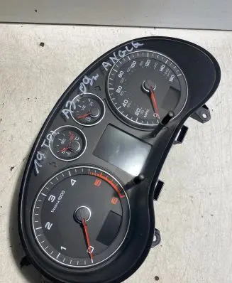Audi A3 S3 8P Speedometer (instrument cluster) 8P0920982C