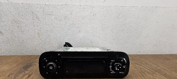 Fiat Panda III Radio/CD/DVD/GPS head unit 07355670550