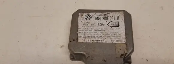 Volkswagen PASSAT B4 Airbag control unit/module 6N0909601H
