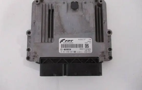 Alfa Romeo Giulietta Engine control unit/module ECU 55263137