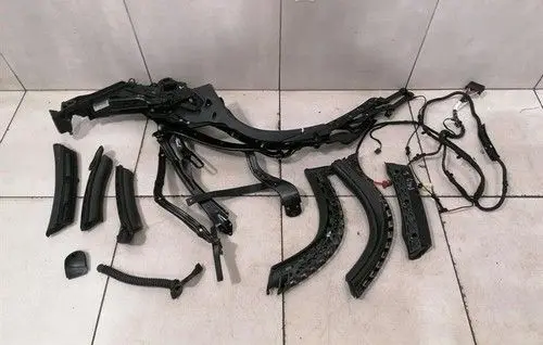 Porsche 718 Cayman 982 982c Tailgate/trunk/boot hinge 98156191302