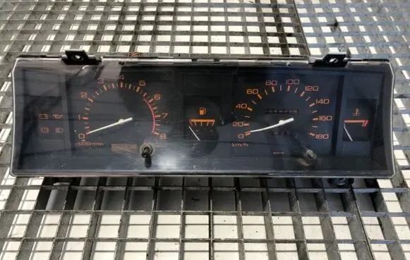 Nissan Terrano Speedometer (instrument cluster) 