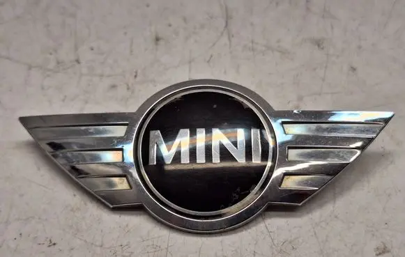 Mini One - Cooper R50 - 53 Manufacturers badge/model letters 7026186 51147026186 51137300592