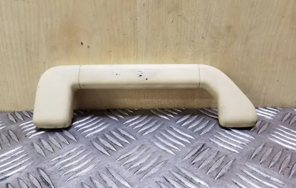 Volkswagen Touareg I Front interior roof grab handle 7L0857607A 7L0857608A