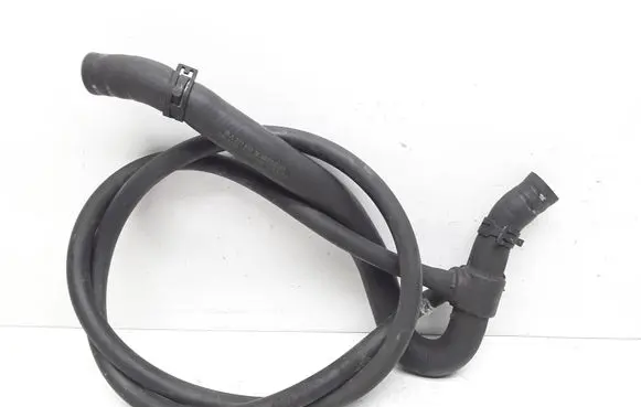 Mercedes-Benz S W221 Engine coolant pipe/hose A2218303996