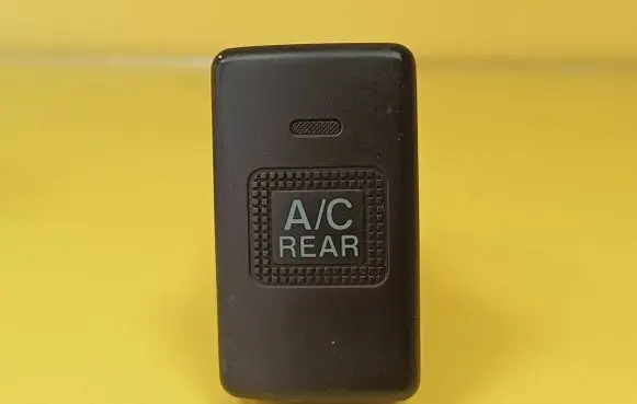 Hyundai Trajet Air conditioning (A/C) switch 864W02760