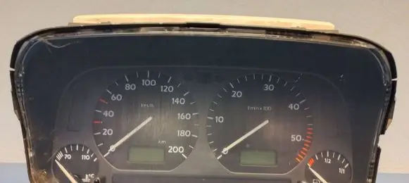 Volkswagen Golf III Speedometer (instrument cluster) 1H0919860F