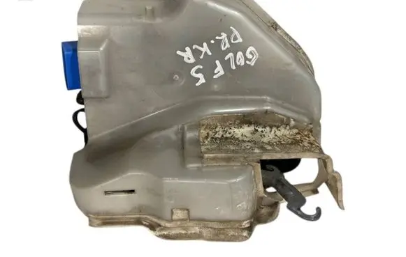 Volkswagen Golf V Front door lock