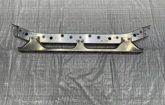 Maserati GranTurismo Intercooler air guide/duct channel 372124696