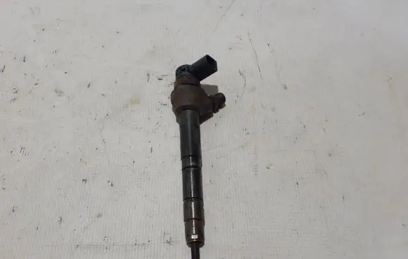 Volkswagen Caddy Fuel injector 03L130277Q